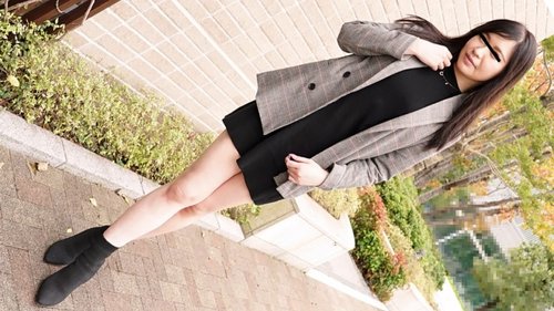 무수정 밀프 엄마: 빅 엉덩이와 큰 가슴, 딥 목구멍과 가슴 애무