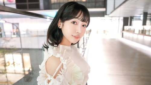 美白大学生の初体験：シャワーで目覚めるクリトリス、興奮の挿入セックス！